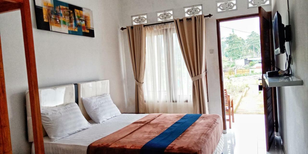 Rinjani Hill Hotel 塞姆博伦拉旺 外观 照片