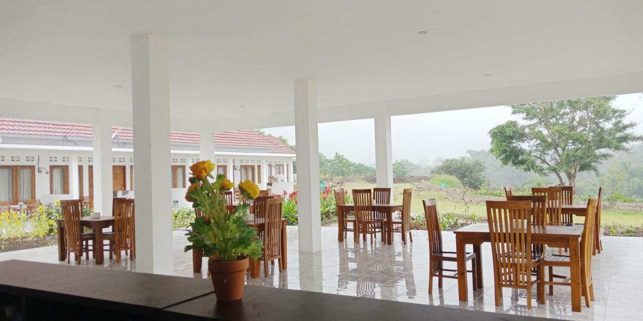 Rinjani Hill Hotel 塞姆博伦拉旺 外观 照片