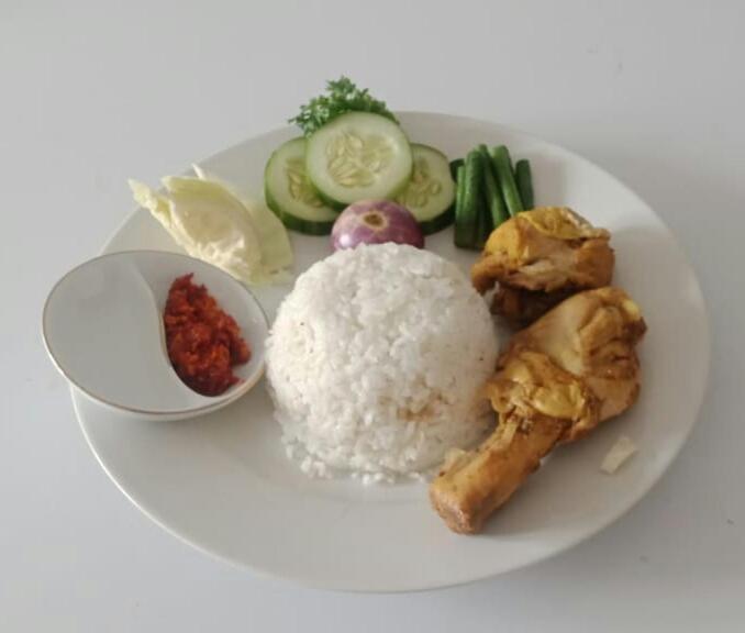 Rinjani Hill Hotel 塞姆博伦拉旺 外观 照片